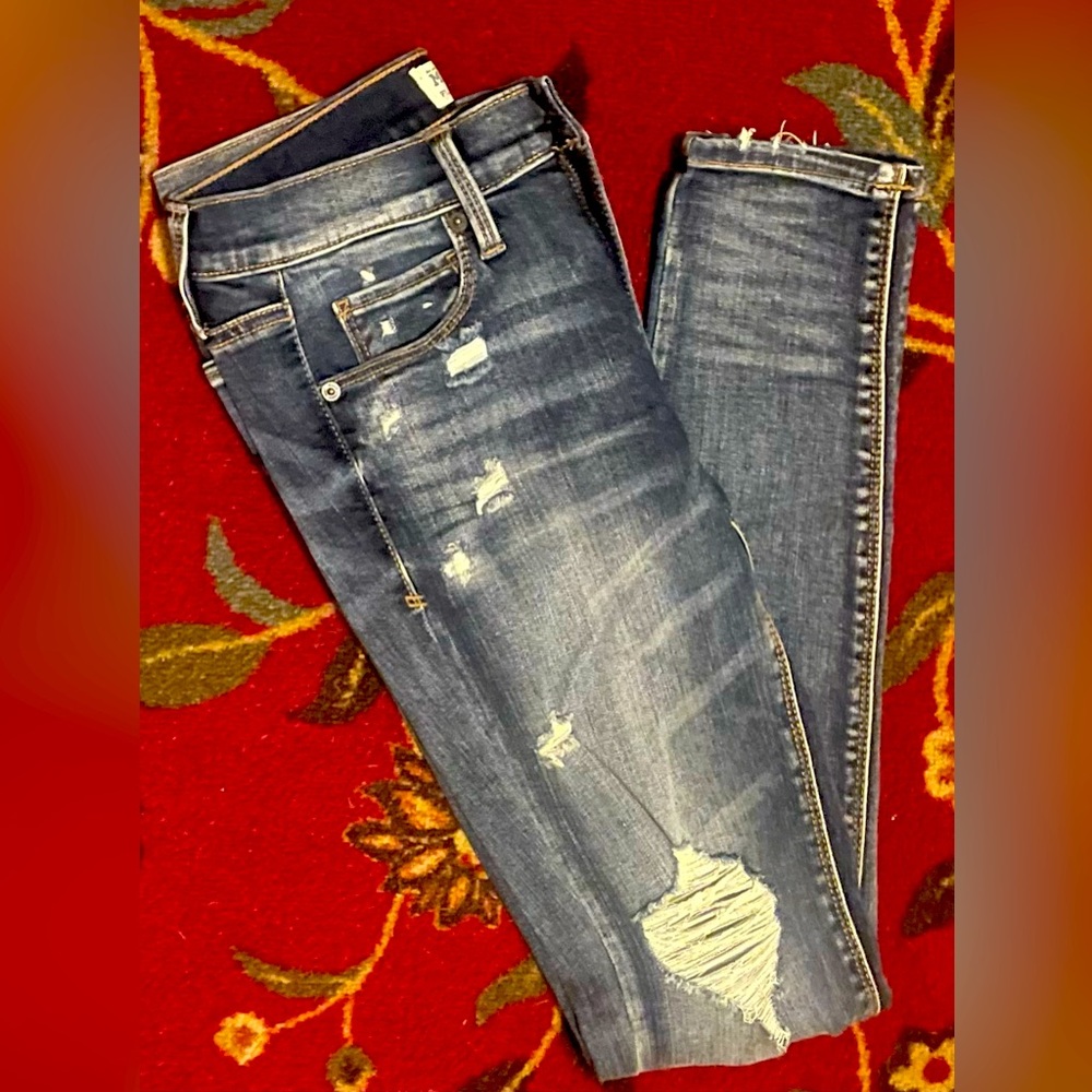 Women’s/juniors Mudd jeans